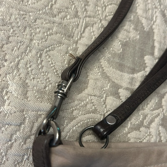 Rough and Tumble leather shoulder purse - Picture 6 of 10